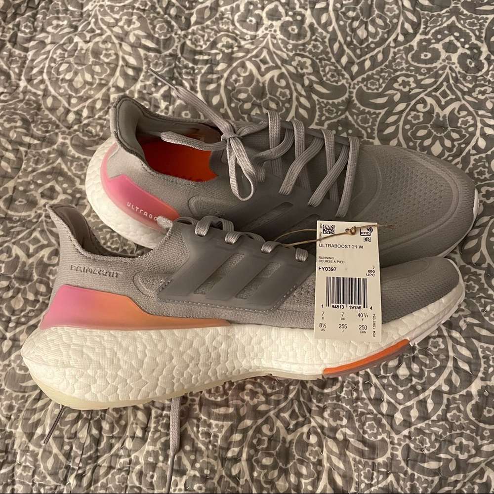 NWT Adidas Women’s Ultraboost 21 Running Shoes